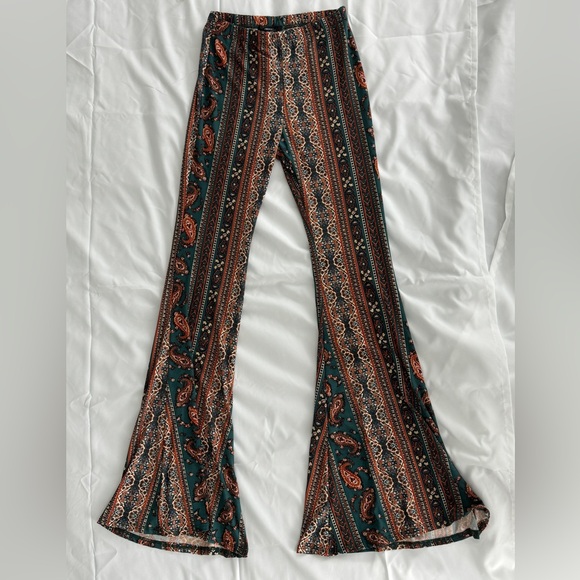 Forever 21 - Multicolor Bell bottom - Picture 2 of 2